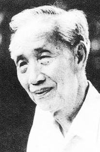楼　栖