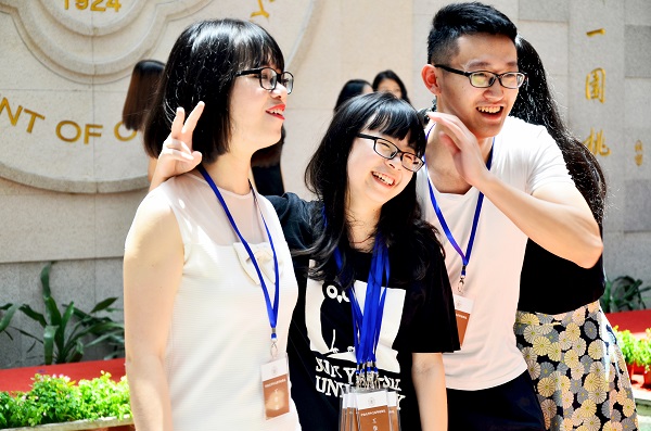 凤凰花开，期待再见 ——记mksport官网入口mksport体育在线2016届毕业典礼